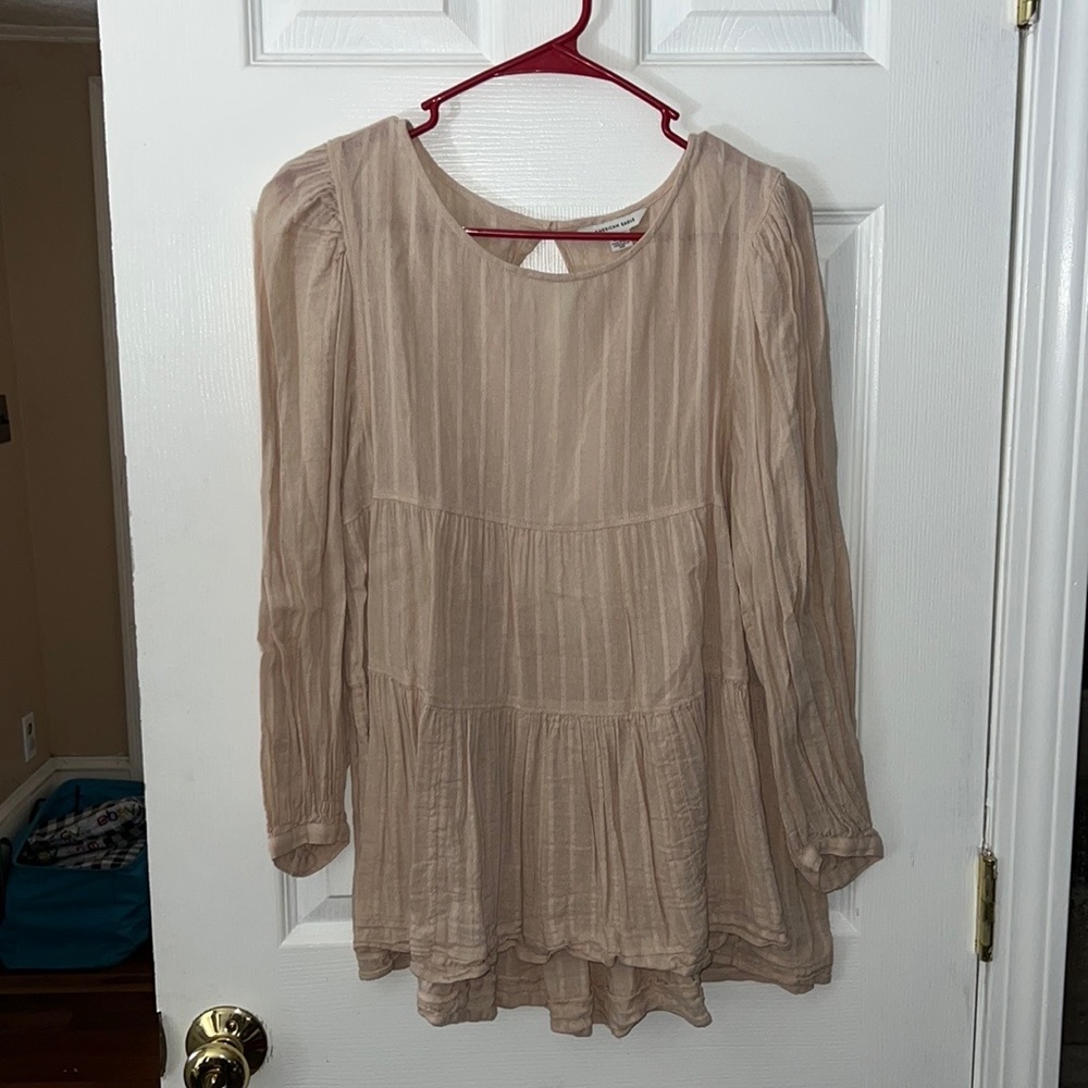 American Eagle Cream Tired Frill Bottom Large Cutout Back Top Size Small